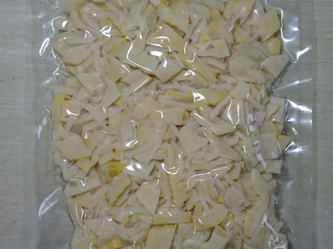 【minori さん専用】「朝イチ」大釜湯がきたけのこ（1.5Kg）+穂先たけのこ（500ｇ）＆刻みたけのこ（500ｇ）