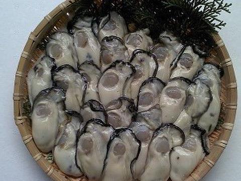 旬の味を堪能できる牡蠣◆小分けに最高◆加熱用牡蠣350ｇ◆みんなで分けよう◆美能牡蠣◆8個まで同梱可能