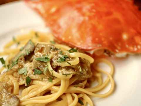 漁師直送　日間賀島産ワタリガニ雄　4杯で【1.2kg 】鍋、パスタ、サラダ、蟹丼用，でボイルして冷凍個体，鮮度は-60°で保管してあるので間違い無いです．
残り2名様限定で