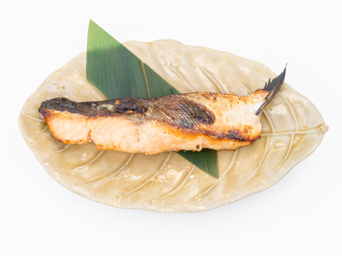 【４種食べ比べ】北海道知床産の鮭切り身４種味比べセット（塩麹・醤油麹・西京味噌・新巻鮭）完全無添加！