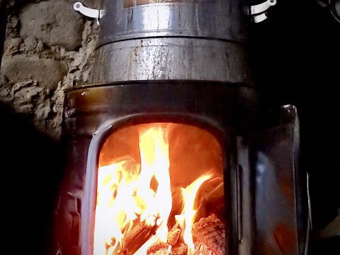 ◀自然栽培の天日干し芋▶肥料農薬を一切使用しないサツマイモで作った、天日干しの『干し芋』（1袋70gx2袋）