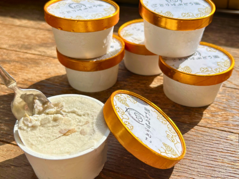 【冬ギフト】ぶどうの甘さが詰まったジェラート　２種各3個(計６個)