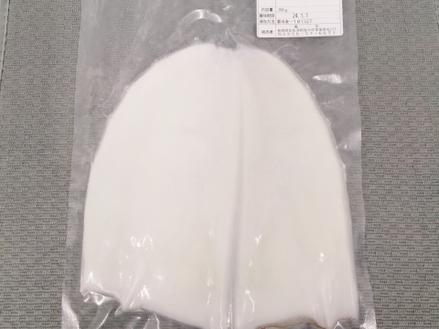 『イカの王様』長崎県産アオリイカ
下処理済み　身　ゲソ　軟骨　冷凍パック