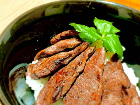 【貴族が選ぶ完成形】脂と赤身の黄金比 極上”猪ロース” 野性×気品が共存するジビエの真髄🍖お試しキャンペーン約200g