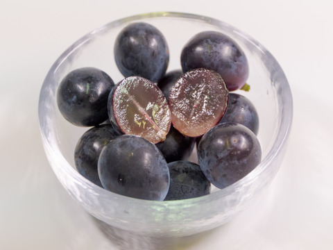 【粒売り】ナガノパープル 長野県産 #皮ごと食べれる#種無しぶどう 500g
