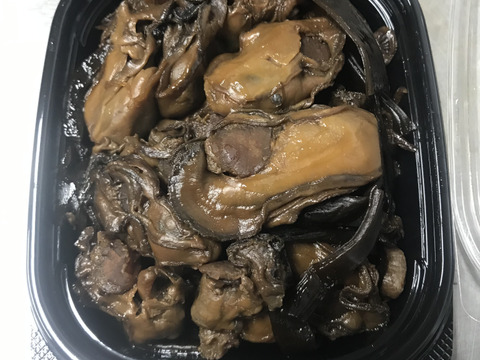 三重県産　浦村かきの佃煮（わかめの茎入り）100ｇ入り ×3パック 贈り物としても喜んでいただけますよ♪
牡蠣カキ OYSTER ご飯のお供に 佃煮 お茶漬け お酒のアテにも おつまみに最高です！