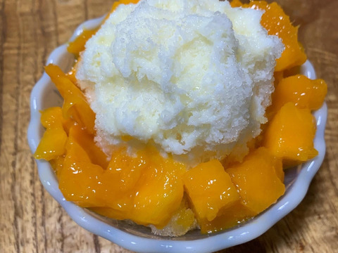 【高糖度厳選】とろける至福のプレミアム完熟マンゴー1kg(2〜3個)「沖縄西表島産」