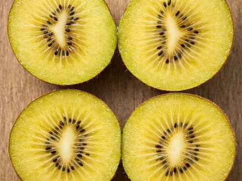 福岡県八女産キウイ（アップルキウイ）約9kg｜サイズいろいろミックス｜農薬・化学肥料不使用｜ご家庭用まとめ買い