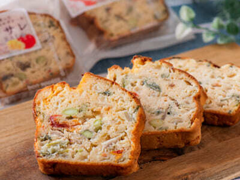 【冷蔵・小麦】ドライ野菜のケークサレ　1本