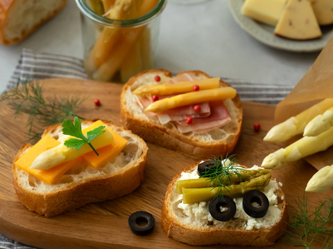 那須の麓のグリーンアスパラガスとホワイトアスパラガスのピクルス3種セット(有機スパイスミックス＆燻製醤油)