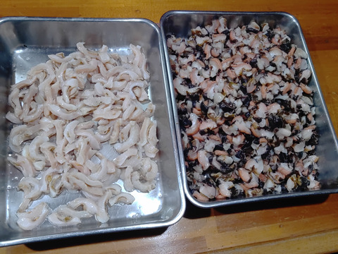 小泊産！剥き身冷凍サザエ100g×3パック