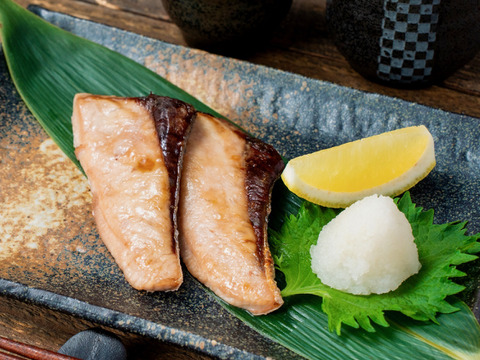 【骨なし切身】活〆ブリ切身セット/300g入2パック（３Ｄ冷凍）