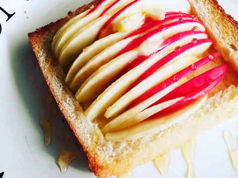 【母の日ギフト】ピンクレディー™ 3kg箱｜ありがとうを贈る大人のりんご（カード付）