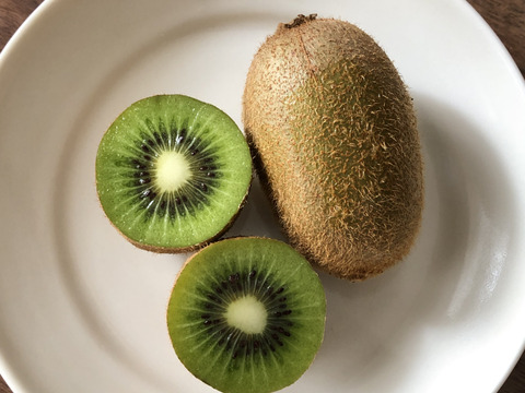 ちょっと珍しいキウイ「アボット」山梨県産1kg