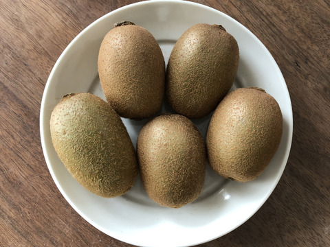 ちょっと珍しいキウイ「アボット」山梨県産1kg