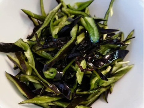 超レアー苦くないよ～黒パワーで元気！
さらば夏バテ！黒シシトウ500ｇ～農薬/化学肥料・不使用