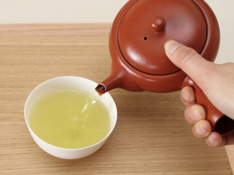 【農家直送】『中級煎茶』100g 静岡沼津産 豊かな香りで美味しい