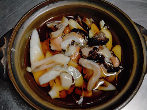 小泊産！剥き身冷凍サザエ100g×3パック