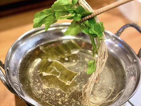 【せりしゃぶセット2〜3人前 】 比内地鶏 出汁 しゃぶしゃぶ 三関産せり 比内地鶏 鍋 豚肉 お歳暮 ギフト 家庭 せり 秋田 鍋セット 鍋
母の日 母の日ギフト 鍋セット 誕生日 ご家庭