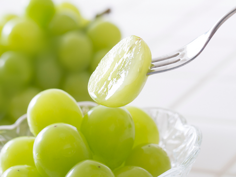 シャインマスカット2房1.2kg大粒ぷりぷり甘～い【贈答用】岡山県産大きめの房【ギフト】農家直送