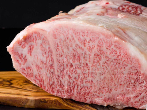 【冬ギフト】厚切り！甘い脂のサーロインステーキ 約200g×2枚！ バターのような芳醇な脂の味わい。和牛オリンピック日本一の農場からお届け