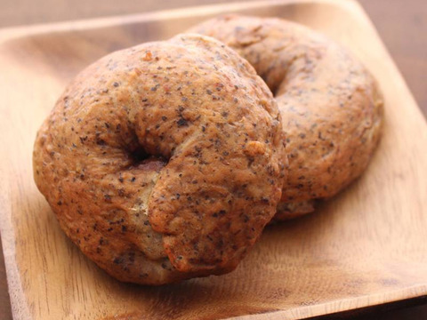 無加水、紅茶で茹でてるこだわりの紅茶のベーグル18個セット