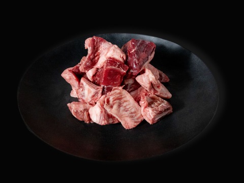 【おまとめ買い】宮崎県産自然放牧黒毛和牛 牛カルビ切り落とし500g×6パック・牛スジ300g×3パック