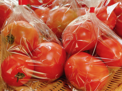 ぜひ一度！！常温便【むらざと自然農園のトマト約2キロ】とってもおいしいです！！