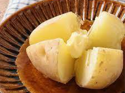 【北海道産】うま味水分たっぷり新じゃが！（5kg）ほくほくじゃがバター・ホテトフライにも最適！3～4人家族用