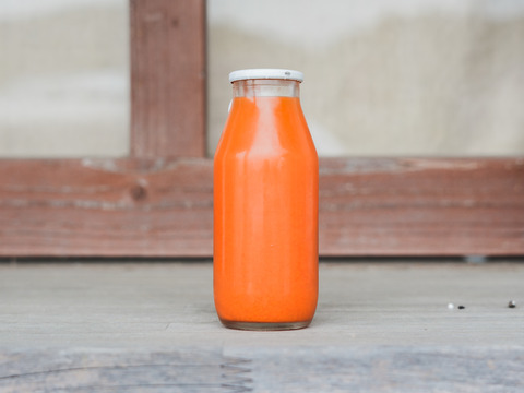 有機ニンジン１００％使用・しあわせ人参ジュース(６本)