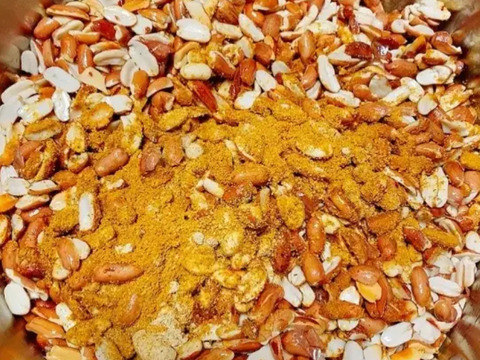 フライドガーリックとピーナッツのおつまみスナック50g×３p【冬ギフト】