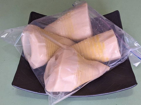 水煮『筍』１.５kg ！朝採りアク抜き茹で筍！丸ごと２～４本を真空パック詰！風味豊か絶品の旨さ