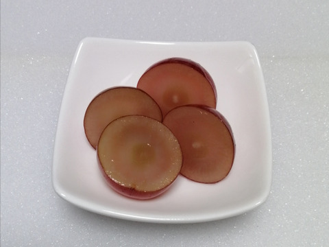 🆘雹被害の為傷多め訳有り粒ご家庭用
訳アリ粒パック🍃クイーンニーナ粒
　　【450g程度粒２Ｐ/約900g位】
　　　再追加◆数量限定販売中