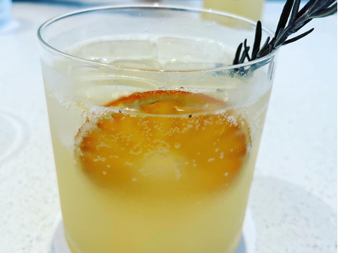 【超希少高級】丸ごとギュッと凝縮！濃厚な伊予柑ネクター“贈答・720ml”