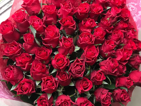 1月・2月限定☆還暦のお祝いに☆赤バラ60本の花束