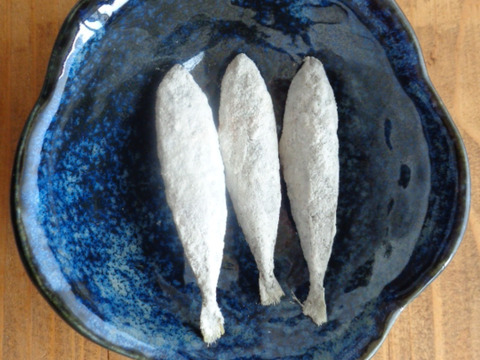 【🧍単品】マメに働かない「ほっこり🐽豆アジ」。カリッと揚げたら🍺ビールに最高🤣！【豆アジ唐揚げ１０００ｇ】絶品🌟