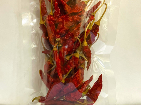 人気No.1【沖縄特産】希少！ジャンボ乾燥島唐辛子 ６０g