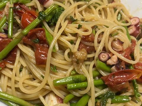 アスパラ1キロ　極細〜S　さぬきのめざめ