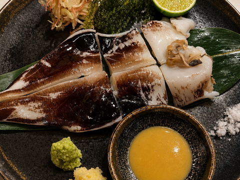 【高級寿司屋レベルをご自宅で】
今が旬‼️天然とり貝 肉厚・濃厚 愛知三河湾産 活かし発送 100-120g個体1kg【超大】
（7月まで！）
一足早い父の日にもおすすめ❗️8-10個