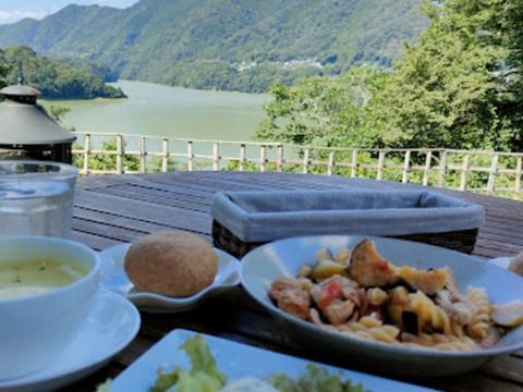 シャキッと新鮮！サニーレタス(ロロロッサ)1kg(500gｘ2p)