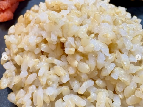 コウノトリ舞いおりるコシヒカリ 特別栽培米 六方銀米 玄米 5ｋｇ