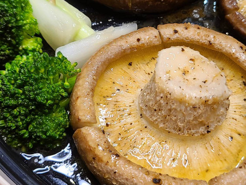 朝採れ　生しいたけ特大