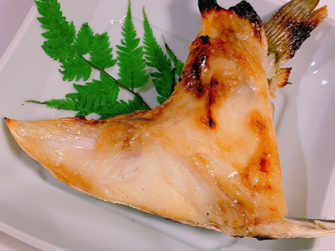 【夏ギフト】【真鯛カマ】身はふっくら、皮はパリッ！灰干し　真鯛カマ　4個セット