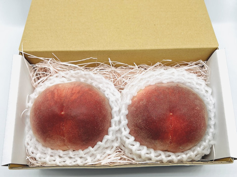 山梨県産　特上　桃　約700ｇ（2〜3玉）