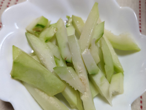 【健康気遣うあなたへ】"パパイヤの実　2kg（3~6個）& "パパイヤの葉っぱ　2枚"〜なんだこの木は？〜（天日干し出来る方限定 ）from 名水の里　神奈川県秦野市