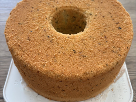 ほんのりパクチー風味！パクチーモヒート風味のシフォンケーキ！！