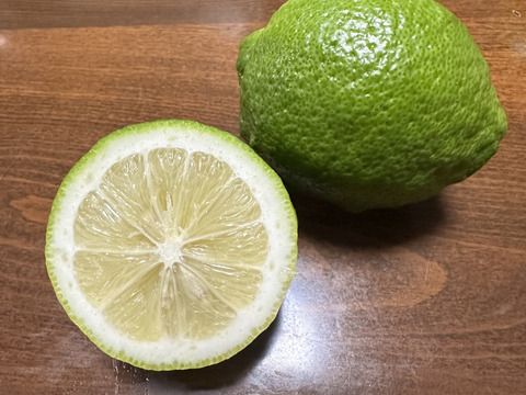【農薬化学肥料不使用】香り高いグリーンレモン２キロ＊農の島大三島よりお届け＊