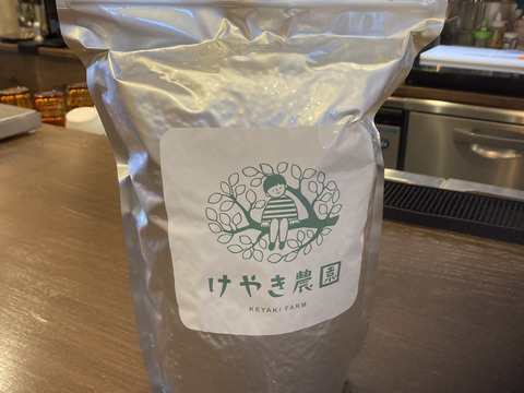 【コシヒカリ玄米4キロ】安心、安全の農薬8割減!しかも除草剤、防腐剤不使用。さらに美味しさの点数食味値88点!化学肥料も動物性肥料も使ってません!有機肥料と米糠の近江米!