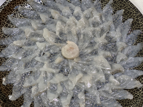日本一の戸石養殖トラフグ4〜5人前 てっさ150g コラーゲンたっぷり皮刺50g ポン酢もみじおろし付き熨斗付き可