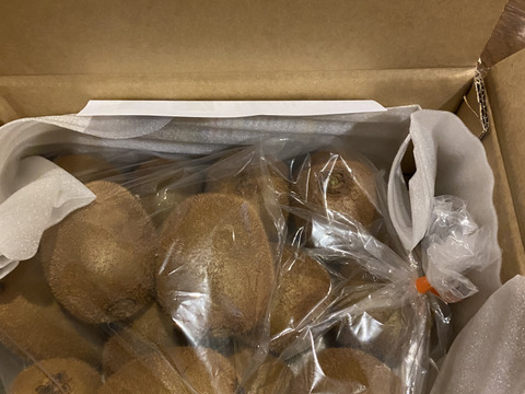 でっかいキウイふる～つ　Ｌサイズ家庭用2K箱【品種ヘイワード】